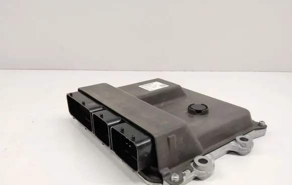 Volvo V60 Engine control unit/module ECU 32313937