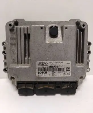 Ford Focus C-MAX Engine control unit/module 6M5112A650NA 0281011701