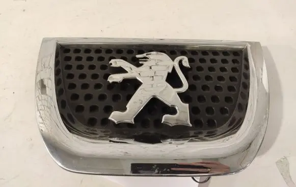 Peugeot 3008 I Manufacturer badge logo/emblem 9685973077