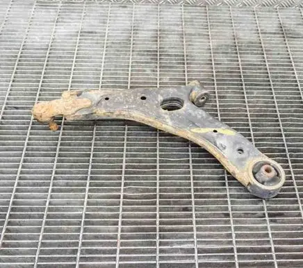 KIA Sportage Front lower control arm/wishbone