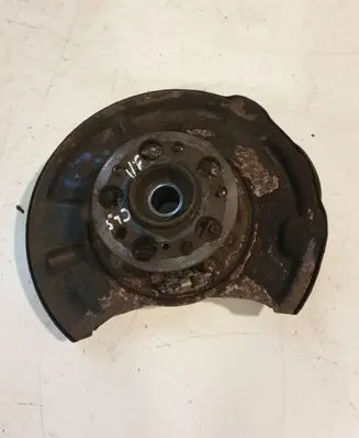 Rear wheel hub spindle/knuckle