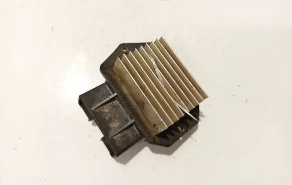 Mitsubishi Pajero Sport I Heater blower motor/fan resistor 4993002110 499300-2110