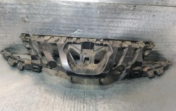 Peugeot 308 Front bumper shock/impact absorber 9680389077