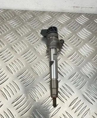 BMW 2 F45 Fuel injector 0445110613 8514146