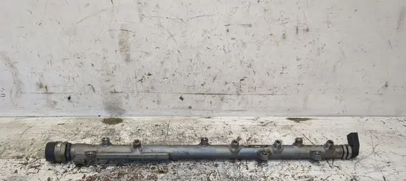 BMW 5 E60 E61 Fuel main line pipe 0445216015