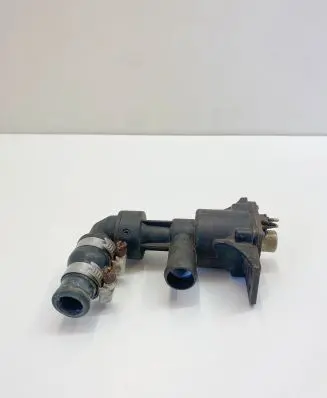 Mercedes-Benz SLC C107 Engine coolant pipe/hose A0008303484 1147412009