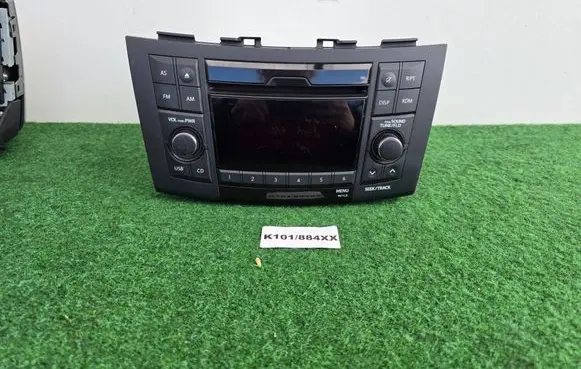 Suzuki Swift II Radio/CD/DVD/GPS head unit 39101-71LG0