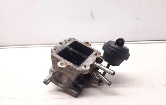 Audi A3 S3 8P EGR valve 103557