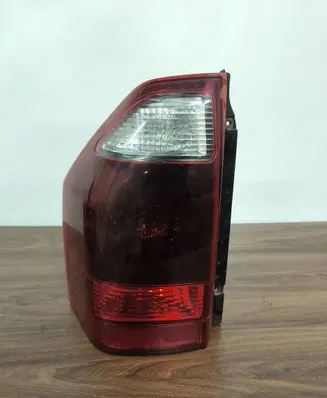 Mitsubishi Pajero Rear/tail lights
