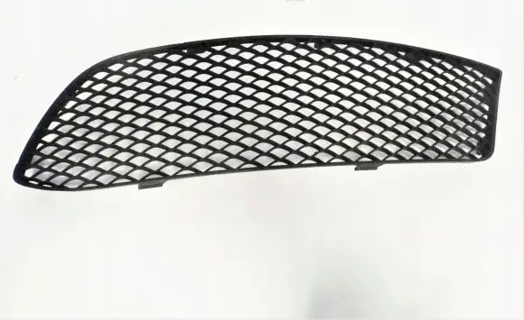 Mercedes-Benz A W176 Front bumper lower grill A1768851422
