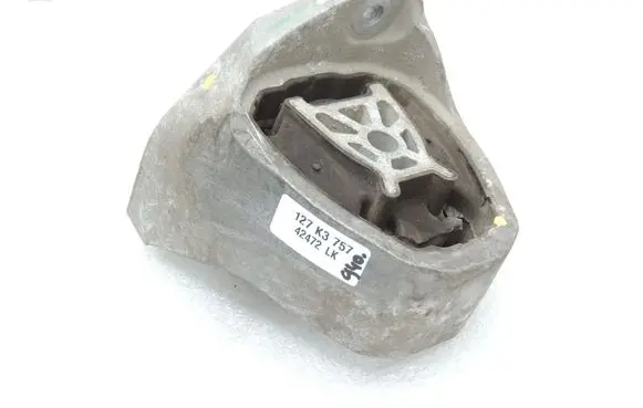 Volvo XC90 Engine mount bracket 31339953 31480565