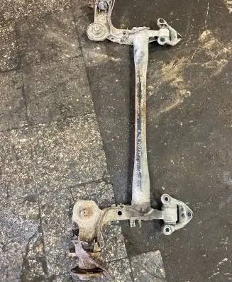 Opel Zafira A Rear axle beam 