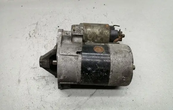 Renault Megane II Starter motor 7700274178 M002T13281