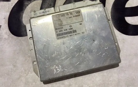 Mercedes-Benz E W210 Engine control unit/module a0175457532