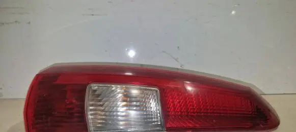 Volvo V70 Rear/tail lights 9154493