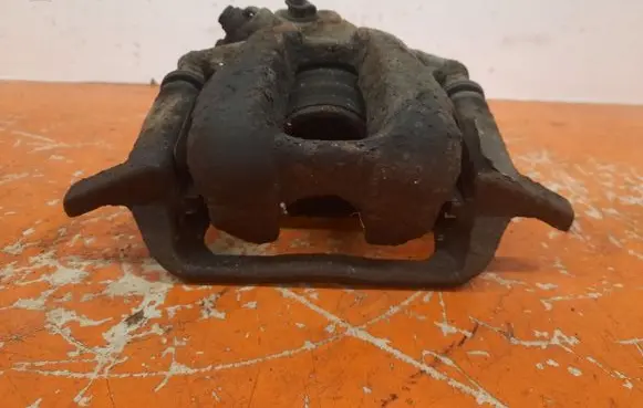Peugeot 407 Front brake caliper
