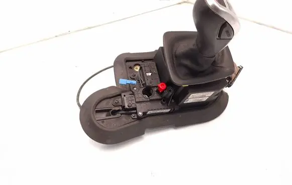 BMW 1 E82 E88 Gear selector 9213649 9213647 3381300301