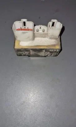 Coolant fan relay