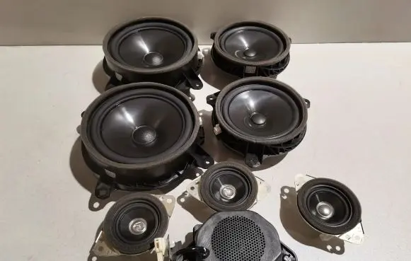 Lexus UX Front door speaker 8615076050 8616076130