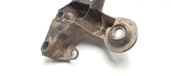 Audi A4 S4 B5 8D Engine mounting bracket 4B0199351A