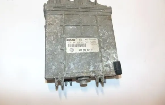 Volkswagen PASSAT B4 Engine control unit/module 028906021AT 0281001368 0281001369