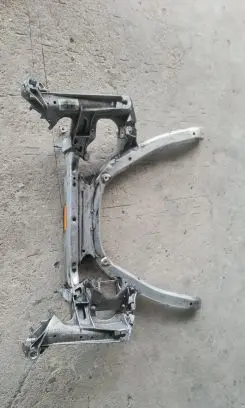 BMW 5 E60 E61 Front subframe 441316040 6759462 6759461