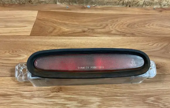 Mazda 3 I Third/center stoplight Bn8v51580