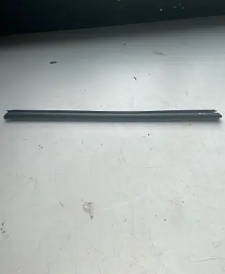 Opel Astra L Front door trim bar 9830822480