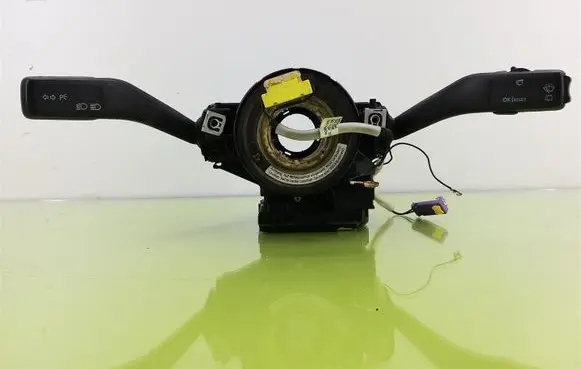 Volkswagen Golf IV Indicator stalk 1K0953549F