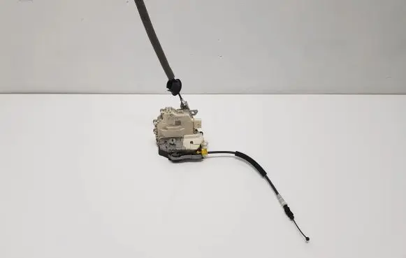 Audi A5 Sportback 8TA Rear door lock 8K0839016C