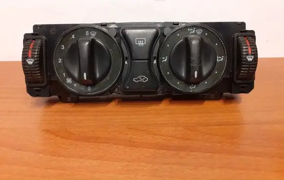 Mercedes-Benz E W210 Interior fan control switch 4866 2108300185