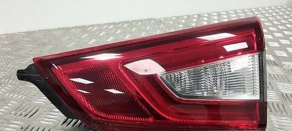Nissan Qashqai Tailgate rear/tail lights 265504ea5a