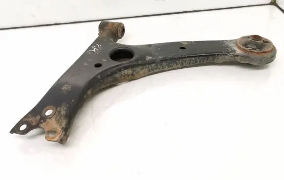 Peugeot 308 Front lower control arm/wishbone