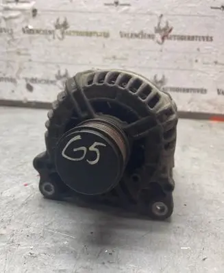 Volkswagen Golf V Generator/alternator 06F903023F 0124525091