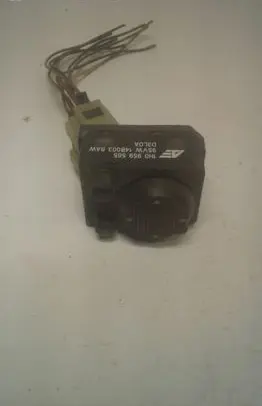 Volkswagen Golf III Wing mirror switch 1H0959565