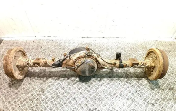 Mitsubishi L200 Rear axle beam with reductor 