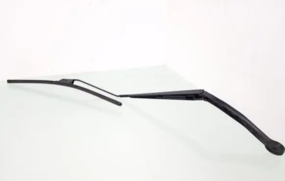 BMW X5 F15 Front wiper blade arm 7304072
