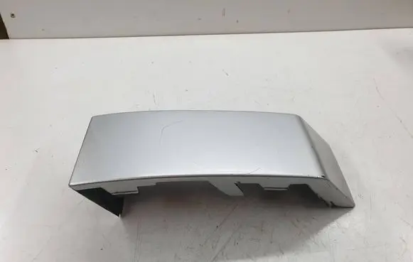 Volvo XC90 Rear/tail light trim molding 8620819 1125