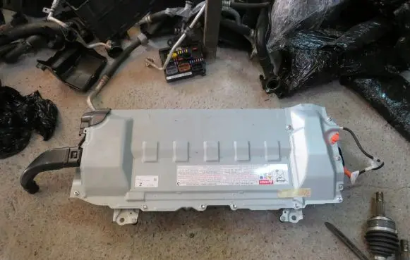 Toyota C-HR I Hybrid / electric car battery G928047150