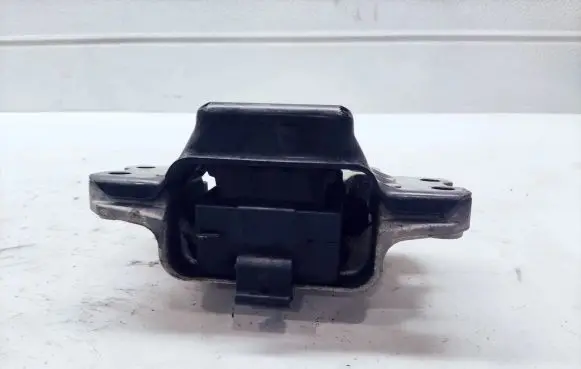 Volkswagen Touran I Engine mount bracket 1K0199555 173149