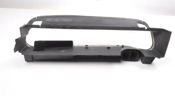 Volvo V50 Intercooler air channel guide 30763388