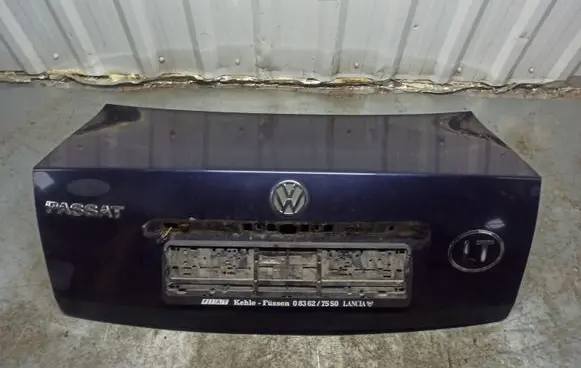 Volkswagen PASSAT B5 Tailgate/trunk/boot lid