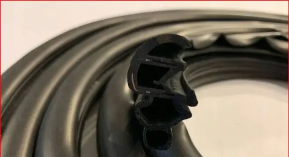 Alfa Romeo 145 - 146 Rubber seal rear door 
