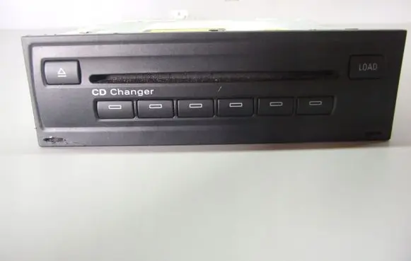 Audi A8 S8 D3 4E CD/DVD changer 4E0910110E