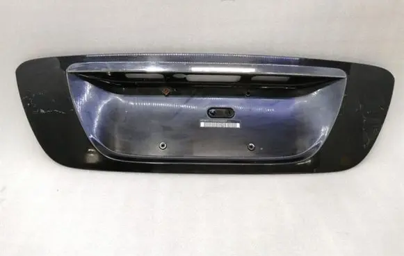 Mercedes-Benz S W220 Trunk door license plate light bar A2207500381