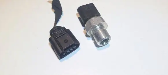 Volkswagen Golf VII Air conditioning (A/C) pressure sensor 5Q0959126A