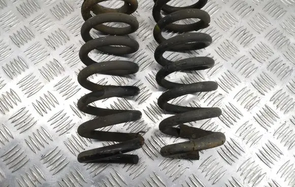 Mercedes-Benz C W204 Rear coil spring