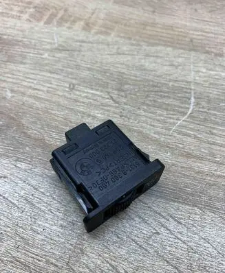 BMW 5 E39 Headlight level height control switch 8360460