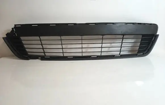 Toyota Yaris Front bumper lower grill 53112-0d210autoas5 53112-0d210