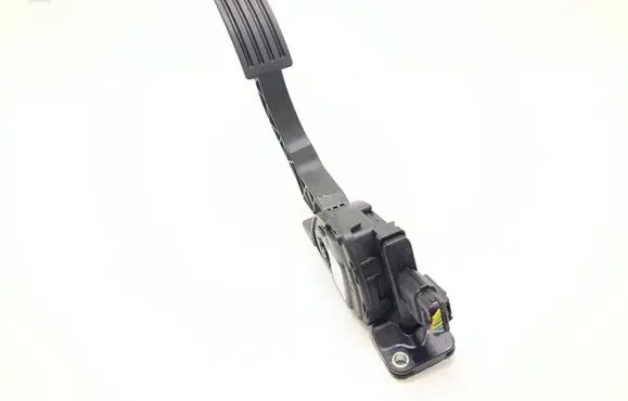 Ford Focus Accelerator throttle pedal BV619F836AB 6PV01036830
